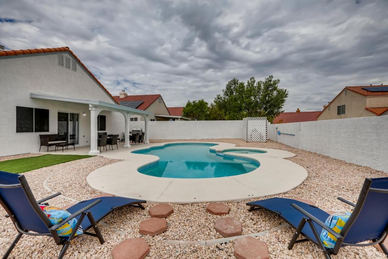 Luxurious House With A Pool, Spa, And Patio, Sleeps 6 Comfortably Лас-Вегас Экстерьер фото