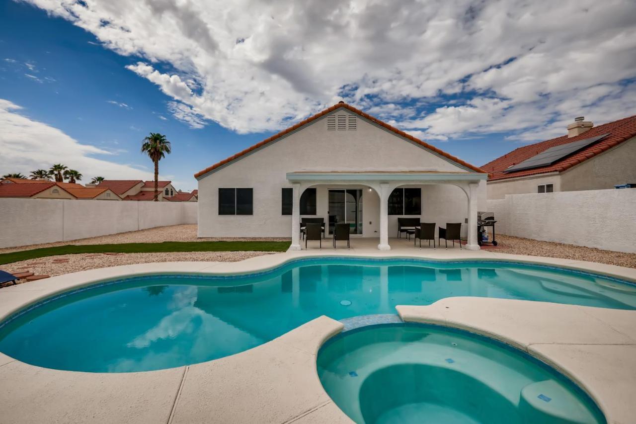 Luxurious House With A Pool, Spa, And Patio, Sleeps 6 Comfortably Лас-Вегас Экстерьер фото